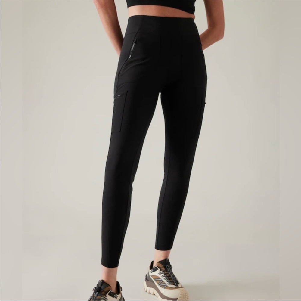 Athleta Headlands Hybrid Cargo